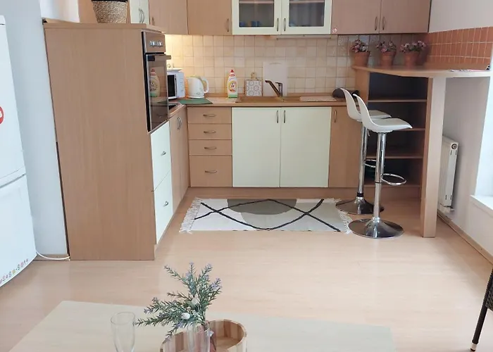 דירה Castle With Terrace Self-check-in *