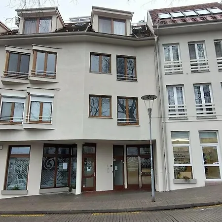 Castle With Terrace Self-check-in ブラチスラヴァ